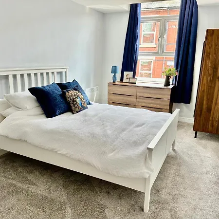 Comfortable City Apartment Derby Exterior photo