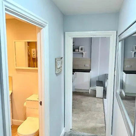 Comfortable City Apartment Derby Exterior photo